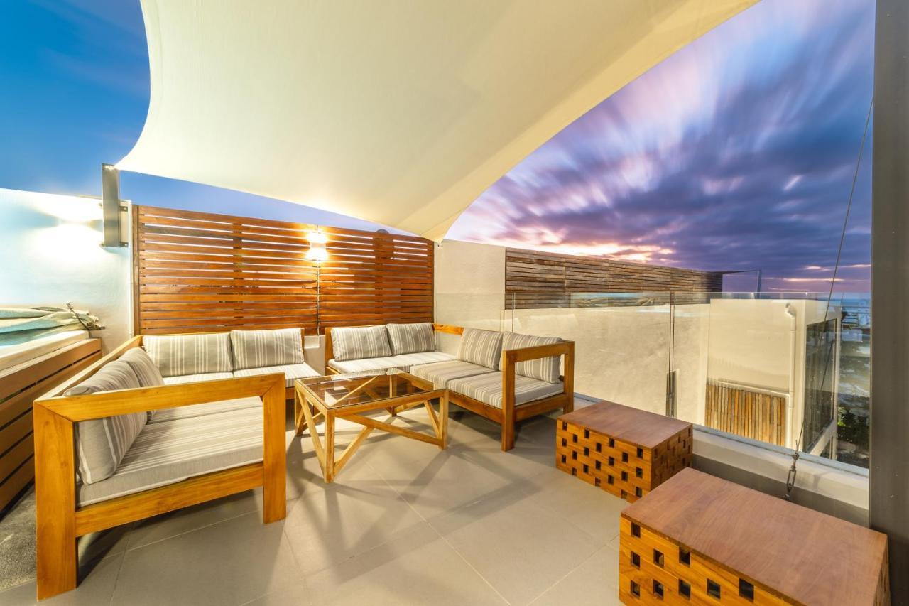 One Bay Residence Unit 15 - Penthouse With Private Roof Top, Jacuzzi And Sea View Grand-Baie Eksteriør billede