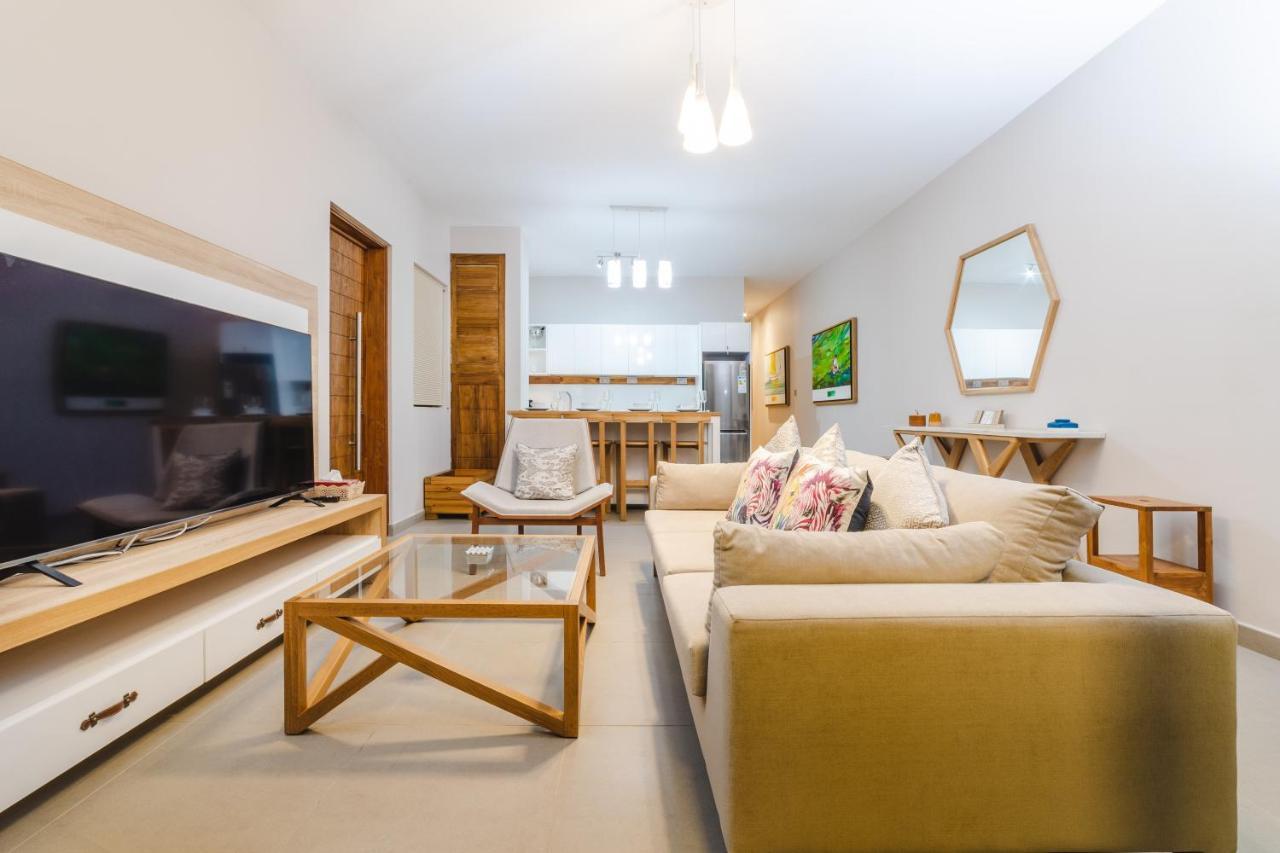One Bay Residence Unit 15 - Penthouse With Private Roof Top, Jacuzzi And Sea View Grand-Baie Eksteriør billede