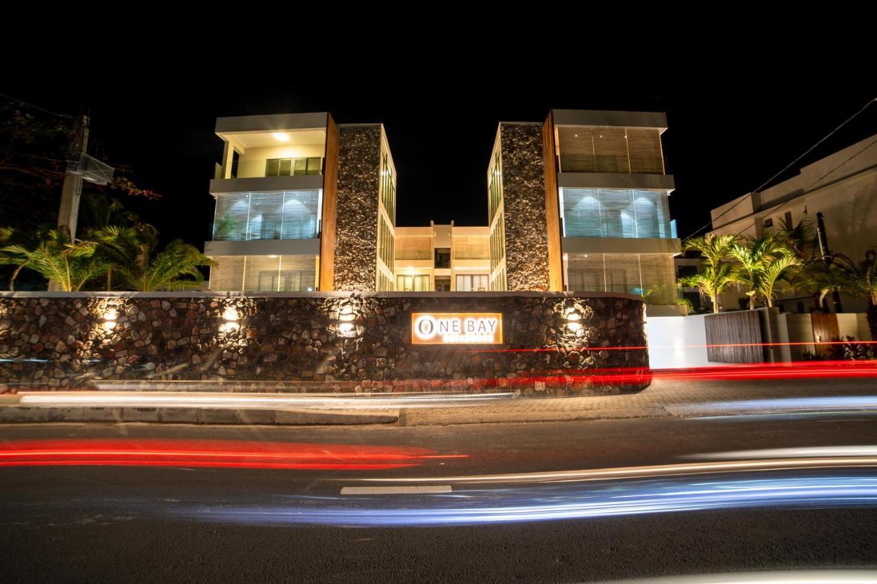 One Bay Residence Unit 15 - Penthouse With Private Roof Top, Jacuzzi And Sea View Grand-Baie Eksteriør billede