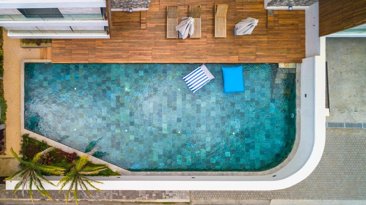 One Bay Residence Unit 15 - Penthouse With Private Roof Top, Jacuzzi And Sea View Grand-Baie Eksteriør billede